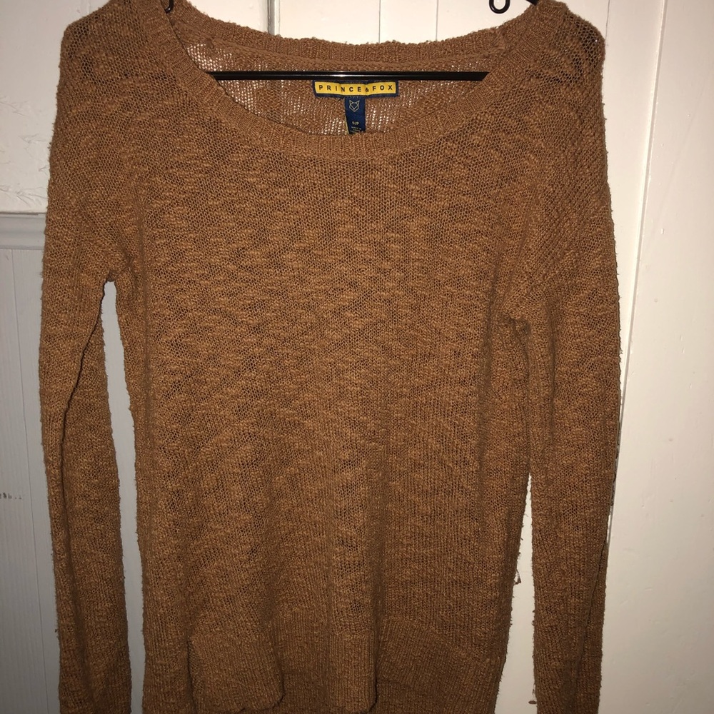 Prince & Fox brown light weight sweater SMALL